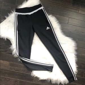 Men’s Adidas Tapered 3 Stripe Joggers Size M